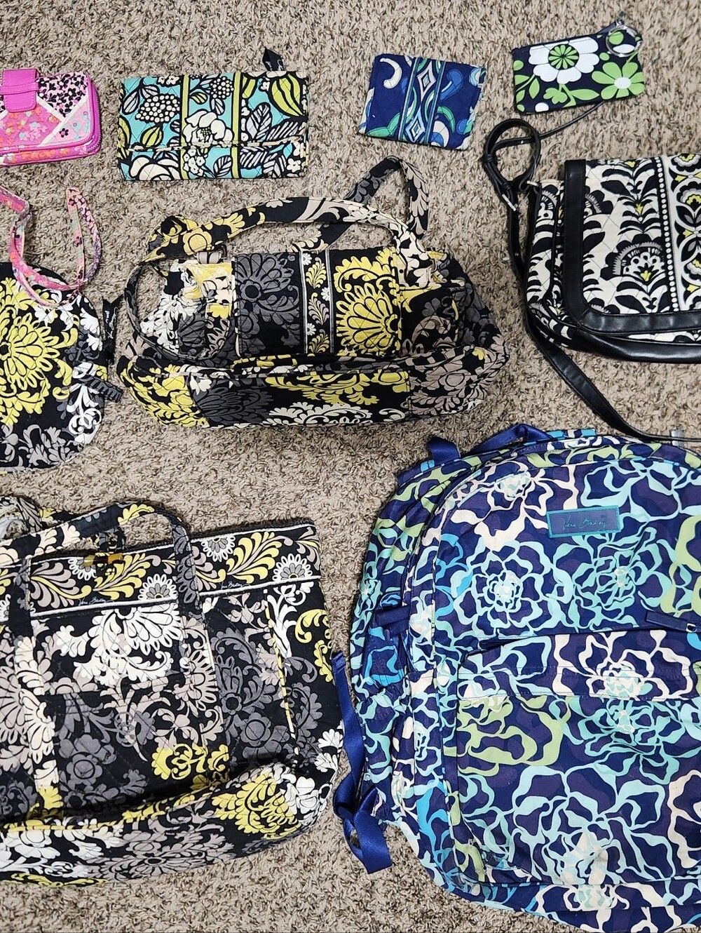 Nice Lot of 9 Vera Bradley Purses Backpack Fanny Pack Makeup Bags & Wallet